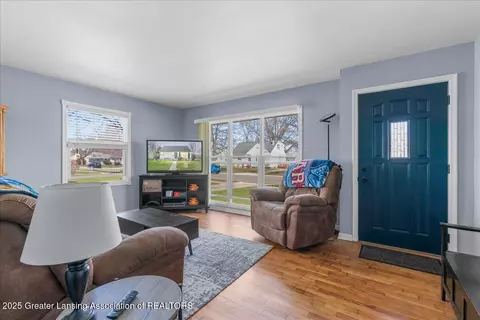 Living - 4614 Devonshire Ave, Lansing, MI 48910 photo 1 of 1