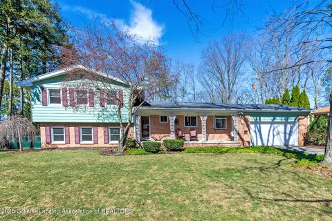3100 N Cambridge Rd, Lansing, MI 48911