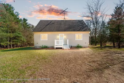 3095 W Island Rd, Saint Johns, MI 48879