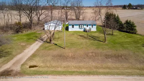 9750 N Clinton Trl, Mulliken, MI 48861