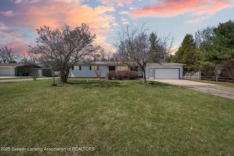 8096 Seymour Rd, Gaines, MI 48436