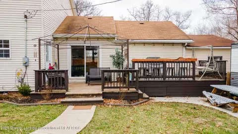 3391 S Meridian Rd, Jackson, MI 49203 photo 11