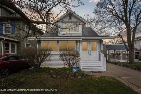 221 Virginia St, Lansing, MI 48912