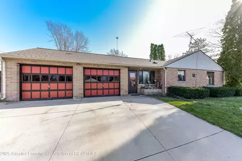234 Julian Ave, Lansing, MI 48917