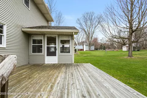 Exterior - 415 E Main St, Dewitt, MI 48820 photo 8 of 12