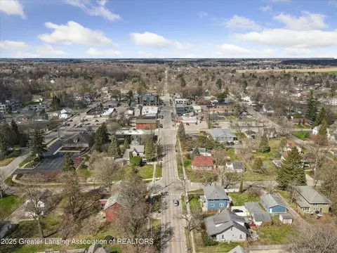 View/Area - 415 E Main St, Dewitt, MI 48820 photo 5 of 6
