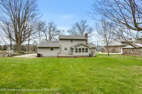 Exterior - 415 E Main St, Dewitt, MI 48820 photo 10 of 12