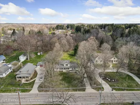 View/Area - 415 E Main St, Dewitt, MI 48820 photo 1 of 6