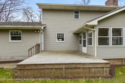 Exterior - 415 E Main St, Dewitt, MI 48820 photo 7 of 12