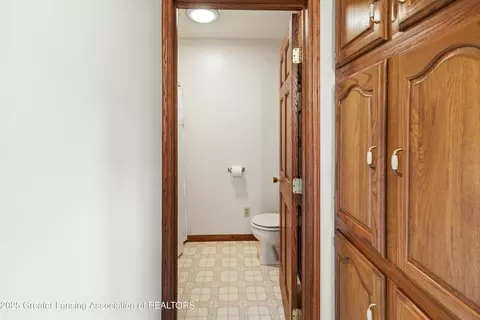 Entry Way - 415 E Main St, Dewitt, MI 48820 photo 7 of 8