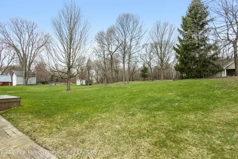 Exterior - 415 E Main St, Dewitt, MI 48820 photo 11 of 12