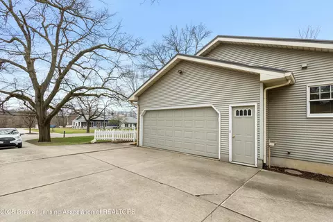 Exterior - 415 E Main St, Dewitt, MI 48820 photo 6 of 12