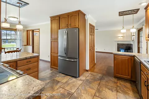 Kitchen - 415 E Main St, Dewitt, MI 48820 photo 3 of 7