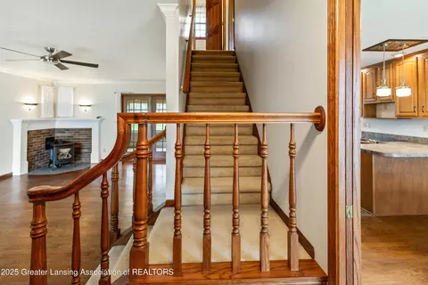 Entry Way - 415 E Main St, Dewitt, MI 48820 photo 2 of 8