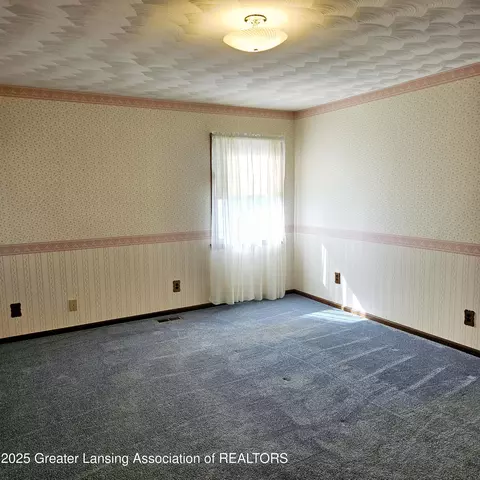 605 Beech St, Charlotte, MI 48813 photo 18