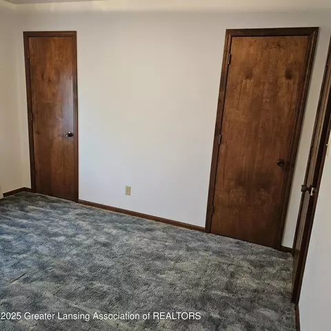 605 Beech St, Charlotte, MI 48813 photo 23