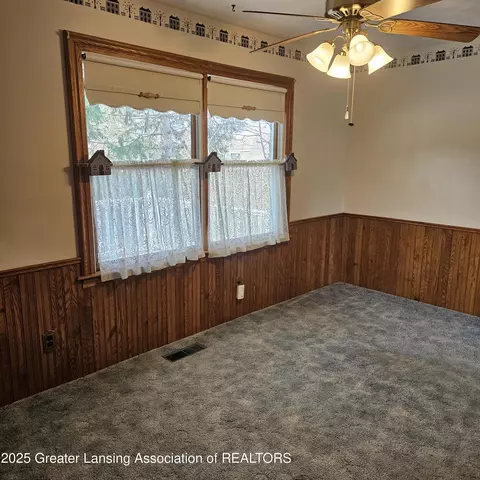 605 Beech St, Charlotte, MI 48813 photo 11
