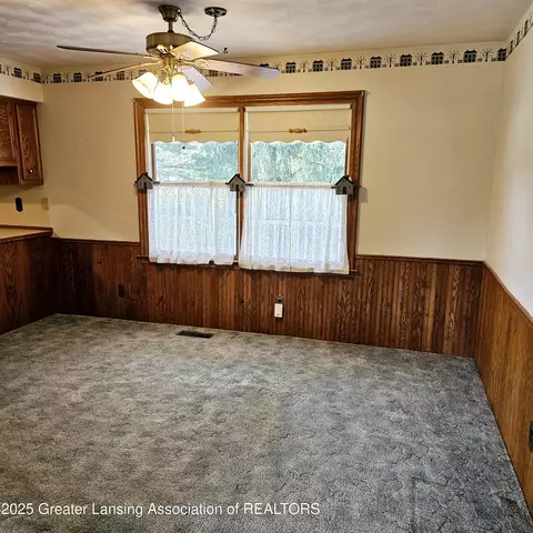 605 Beech St, Charlotte, MI 48813 photo 10