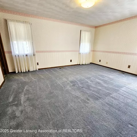 605 Beech St, Charlotte, MI 48813 photo 17