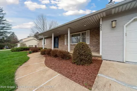 Exterior - 333 Tanbark Dr, Dimondale, MI 48821 photo 2 of 7