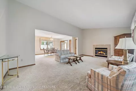 Living - 333 Tanbark Dr, Dimondale, MI 48821 photo 1 of 4