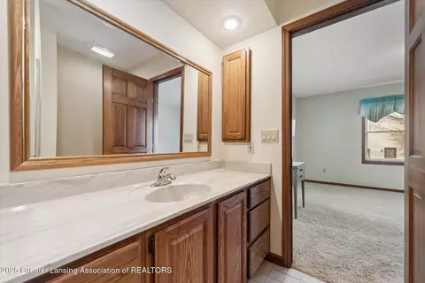 Bath - 333 Tanbark Dr, Dimondale, MI 48821 photo 5 of 7