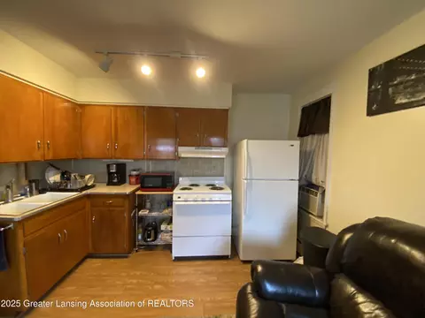Kitchen - 408 Exchange St, Owosso, MI 48867 photo 7 of 7