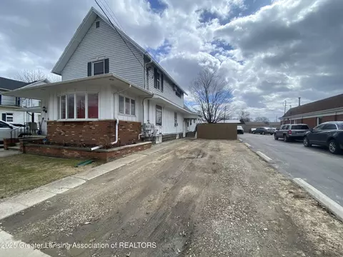 408 Exchange St, Owosso, MI 48867