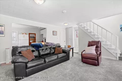 2434 Forest Rd, Lansing, MI 48910 photo 4