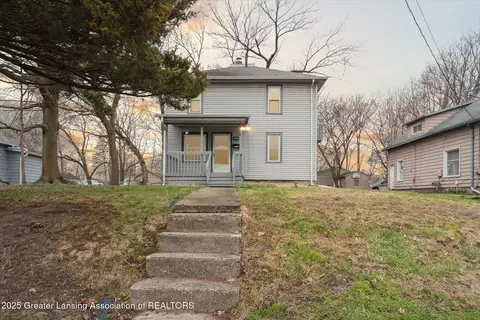 1832 Davis Ave, Lansing, MI 48910