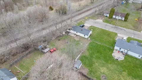 525 W 2nd St, Charlotte, MI 48813 photo 10