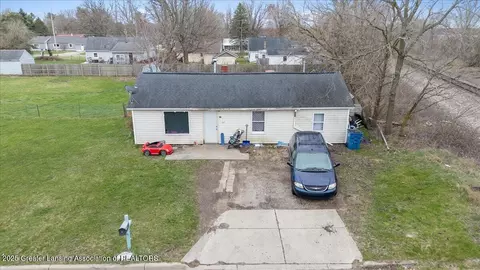 525 W 2nd St, Charlotte, MI 48813