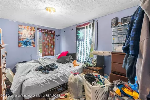 525 W 2nd St, Charlotte, MI 48813 photo 5