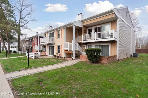 2034 Hamilton Rd #206, Okemos, MI 48864