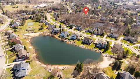 View/Area - 2002 Birch Bluff Dr, Okemos, MI 48864 photo 3 of 8