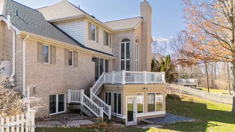 Exterior - 2002 Birch Bluff Dr, Okemos, MI 48864 photo 1 of 2