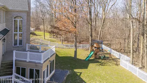 Exterior - 2002 Birch Bluff Dr, Okemos, MI 48864 photo 2 of 2