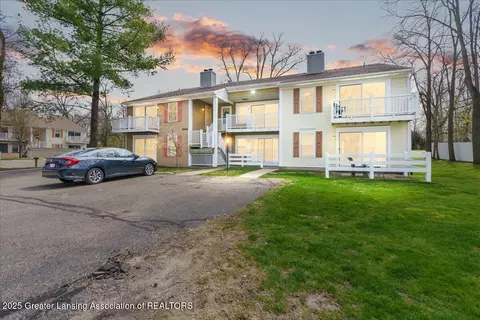 2044 Hamilton Rd #201, Okemos, MI 48864