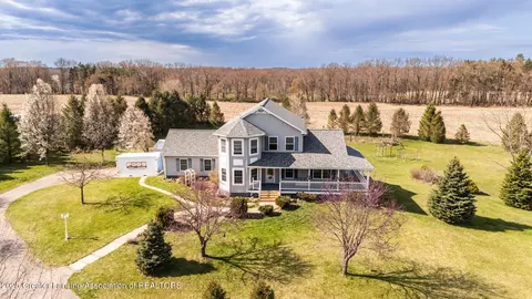 14310 Town Rd, Springport, MI 49284