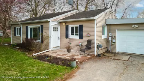 15412 Airport Rd, Lansing, MI 48906