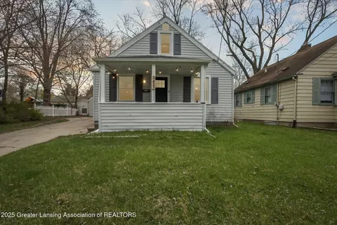 3437 Lowcroft Ave, Lansing, MI 48910