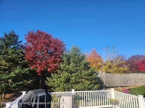 Exterior - 14178 Mulholland Dr, Bath, MI 48808 photo 9 of 10