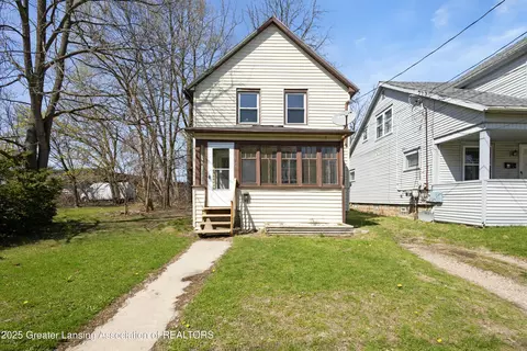 515 Avon St, Lansing, MI 48910