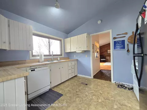 718 Spokane Ave, Lansing, MI 48910 photo 12