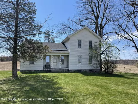 Exterior - 1720 E Howe Rd, Dewitt, MI 48820 photo 1 of 3