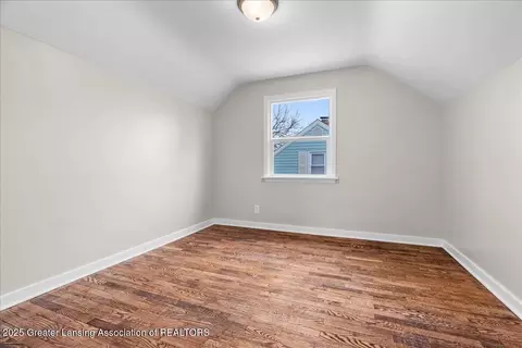 Bedroom - 907 Hamilton Ave, Lansing, MI 48910 photo 2 of 2