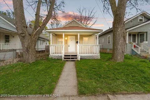 427 S Fairview Ave, Lansing, MI 48912