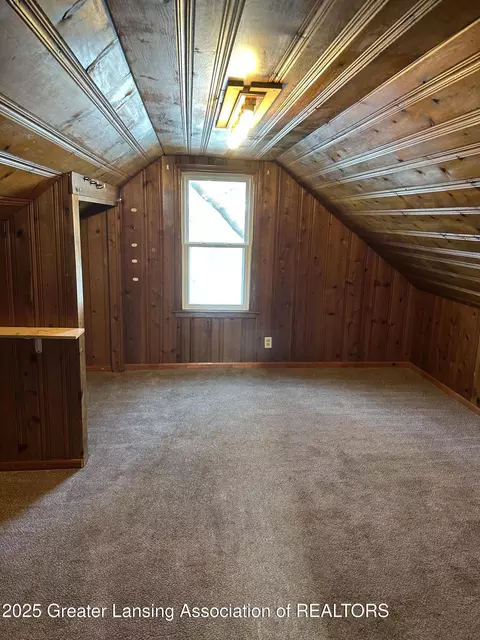 Bedroom - 1029 Cooper Ave, Lansing, MI 48910 photo 4 of 4