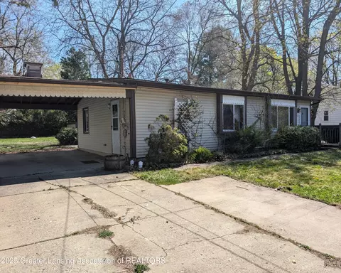 2154 Dean Ave, Holt, MI 48842