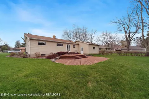 15417 Chetwyn Dr, Lansing, MI 48906 photo 35